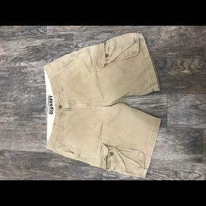 I’m selling a pair of my Old Navy cargo shorts.